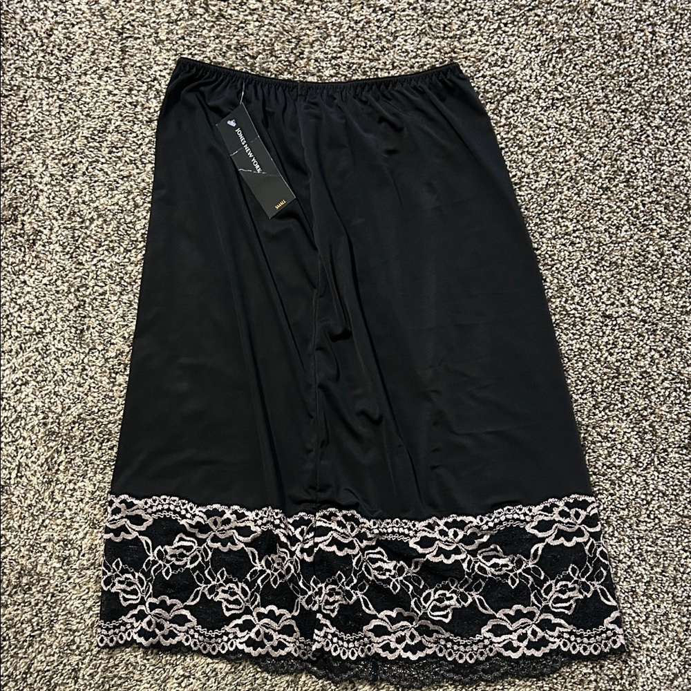 Elegant Black Lace Trim Skirt